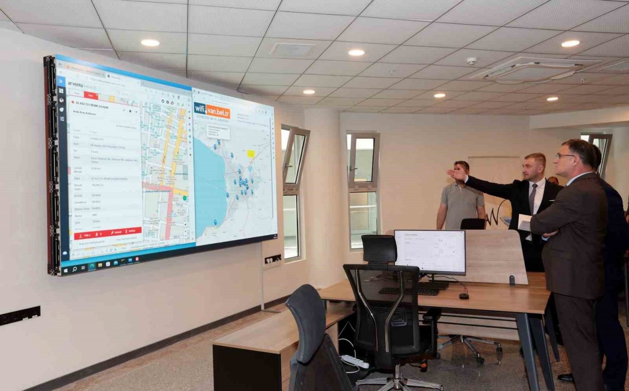 Van’da yapay zeka destekli ’akıllı kent yönetim merkezi’ kuruldu