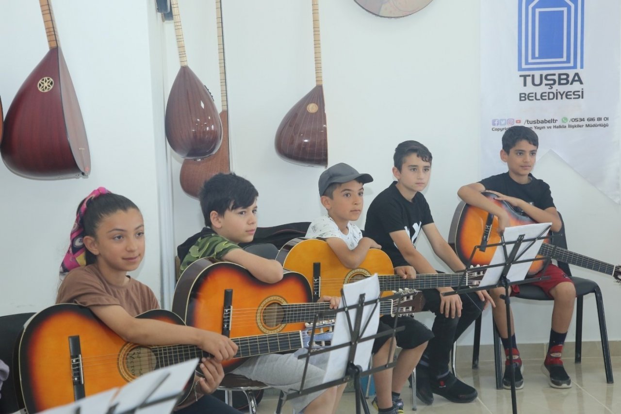 Tuşba Belediyesi 17 branşta yaz kursu açıyor