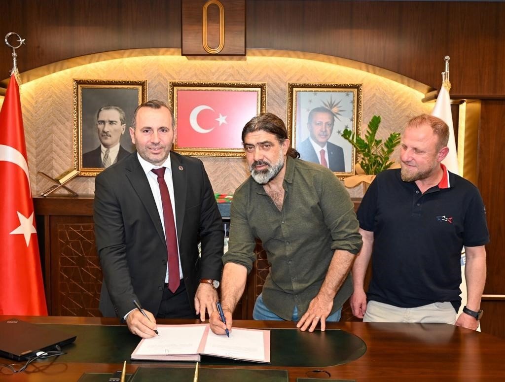 Faruk Yiğit Yalovaspor,’un yeni teknik direktörü oldu