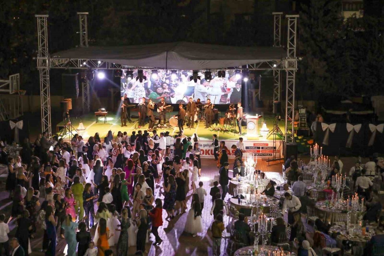 GKV İlkokulu’nda mezuniyet balosu