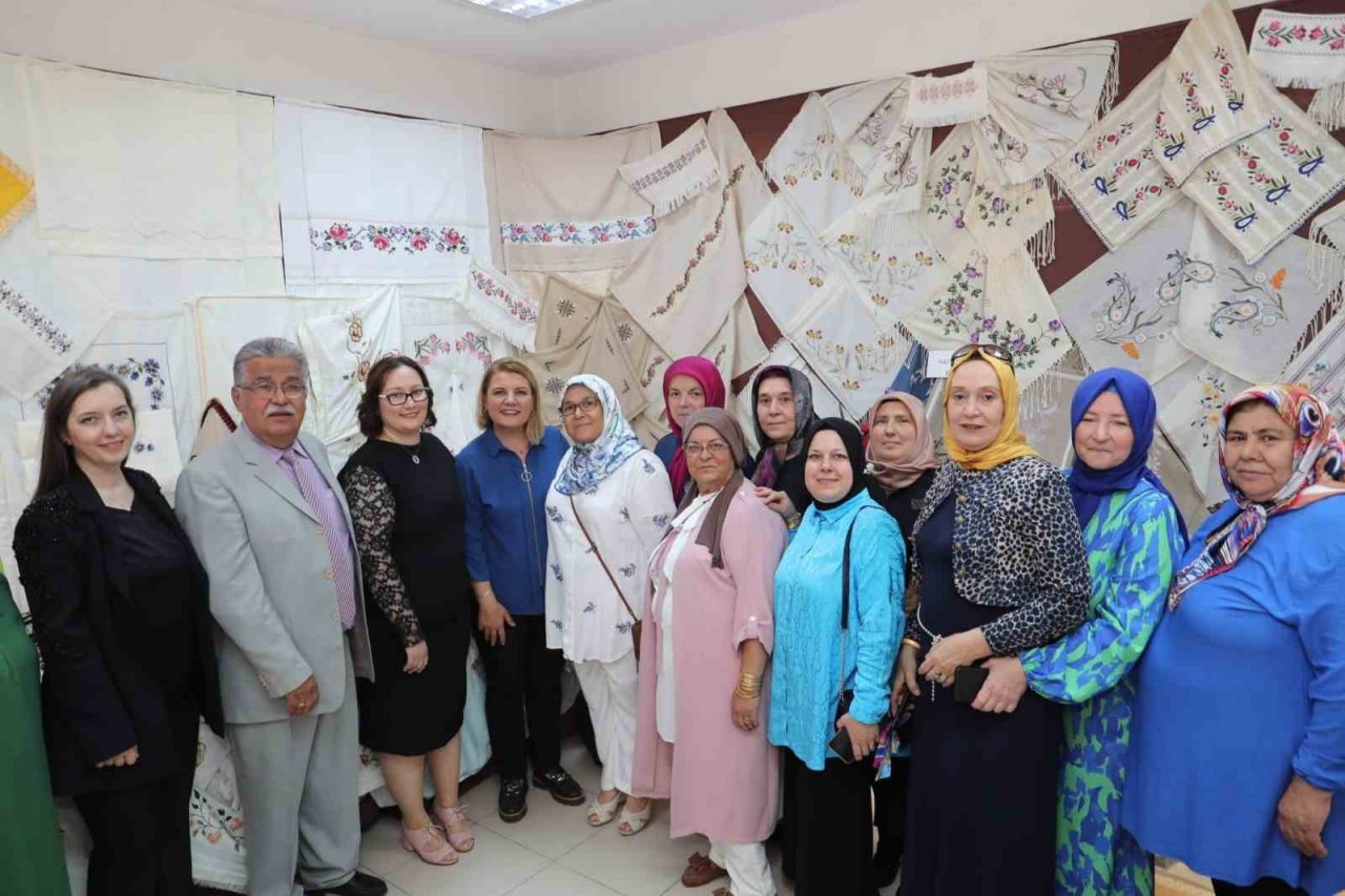 Üreten kadınların sergisi