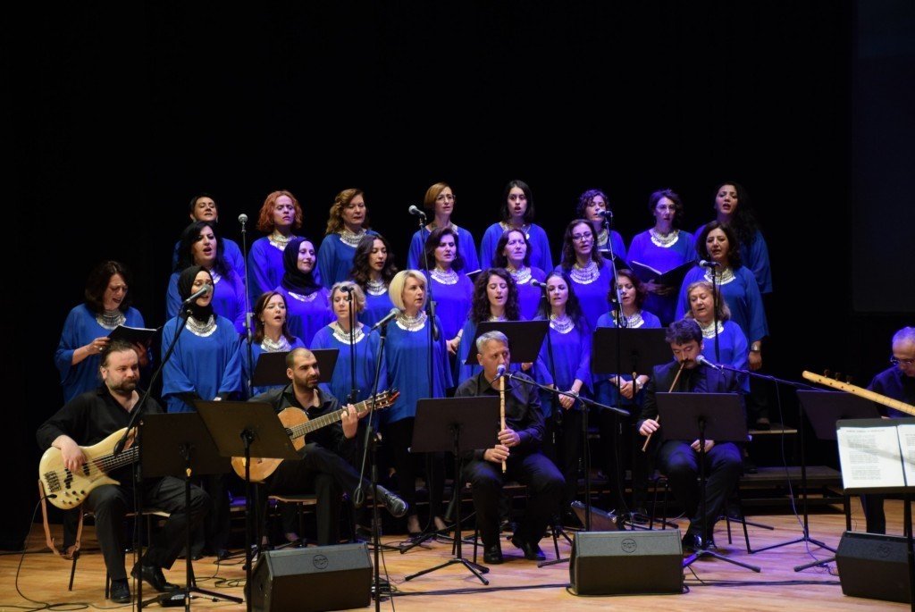 Türk Halk Müziği Personel Korosu’ndan “Oy Bizim Eller” konseri
