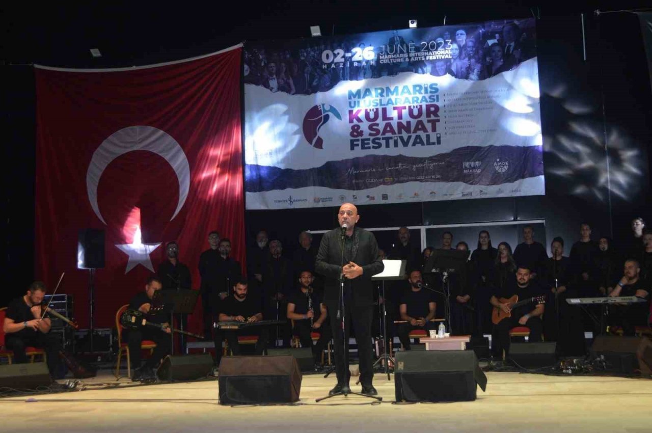 Antakya Medeniyetler Korosu onur konuğu olarak Marmaris’te konser verdi
