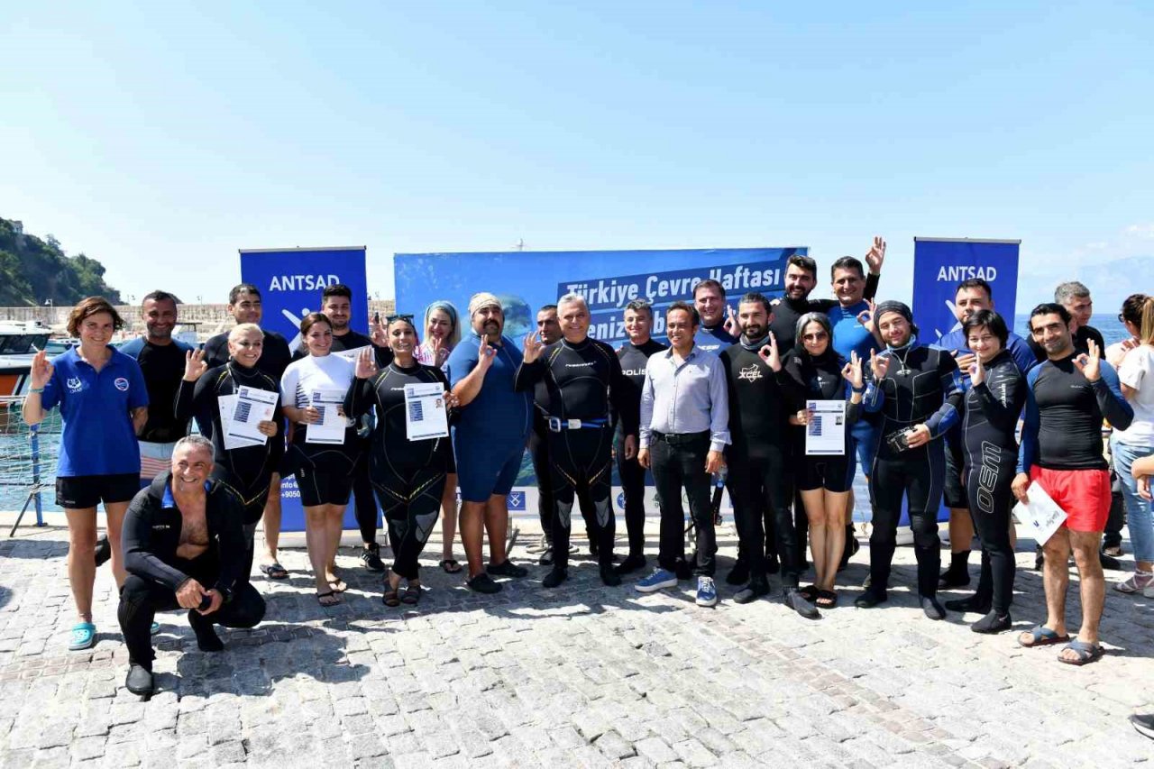 Denizin dibinden bisiklet bile çıktı, hayalet ağ avcıları şaştı kaldı