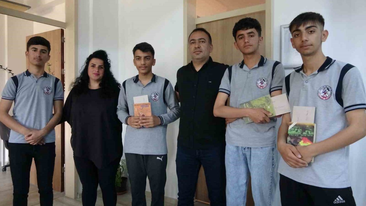 Bingöl’de 50 kitap okuyan öğrenci ödüllendirildi