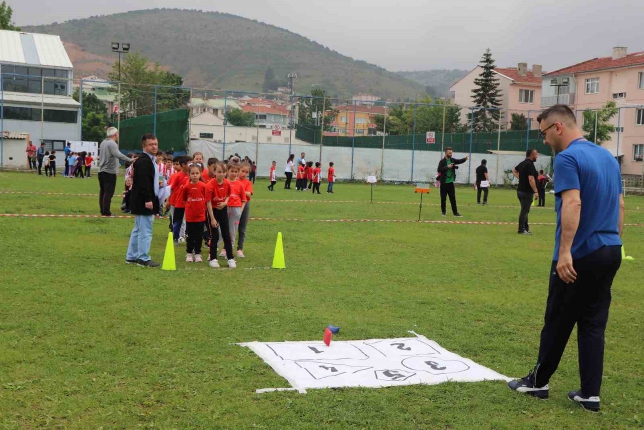Bozüyük’te ilk kez fiziksel etkinlikler şenliği yapıldı