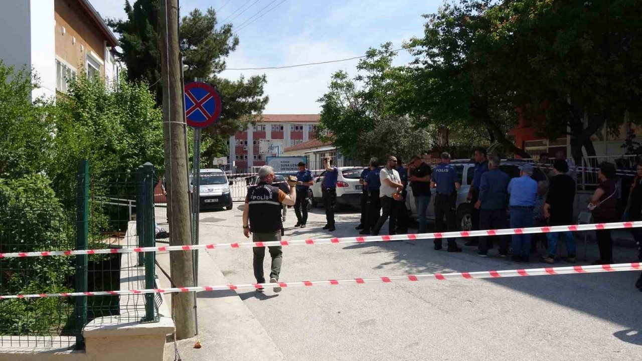 Burdur’da kafası asansöre sıkışan kadın feci şekilde can verdi