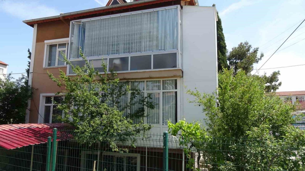 Burdur’da kafası asansöre sıkışan kadın feci şekilde can verdi