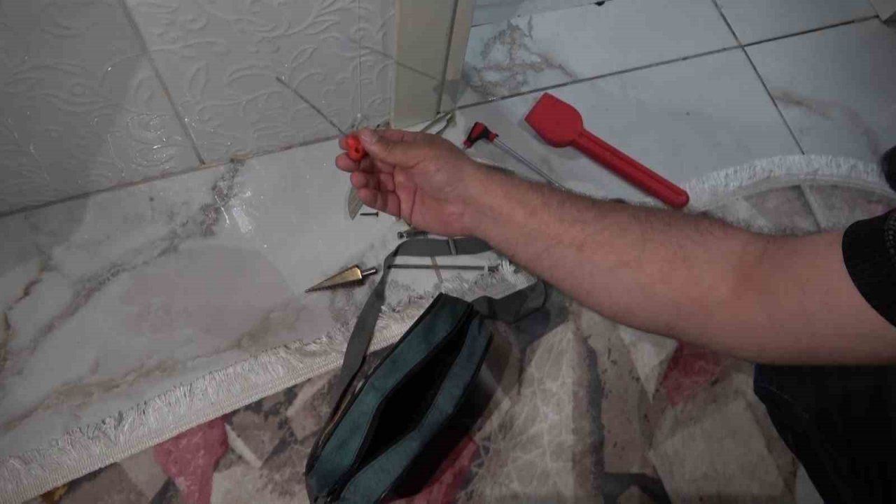 Toka ile kapılarını açtıkları evleri soyuyorlardı...Aile görünümlü hırsızlar ve aranan kişilere şafak operasyonu