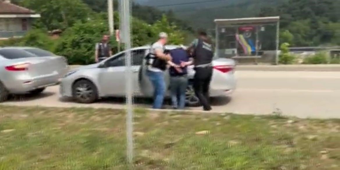 Bursa’da nefes kesen uyuşturucu operasyonu...Havadan ve karadan takiple böyle yakalandı