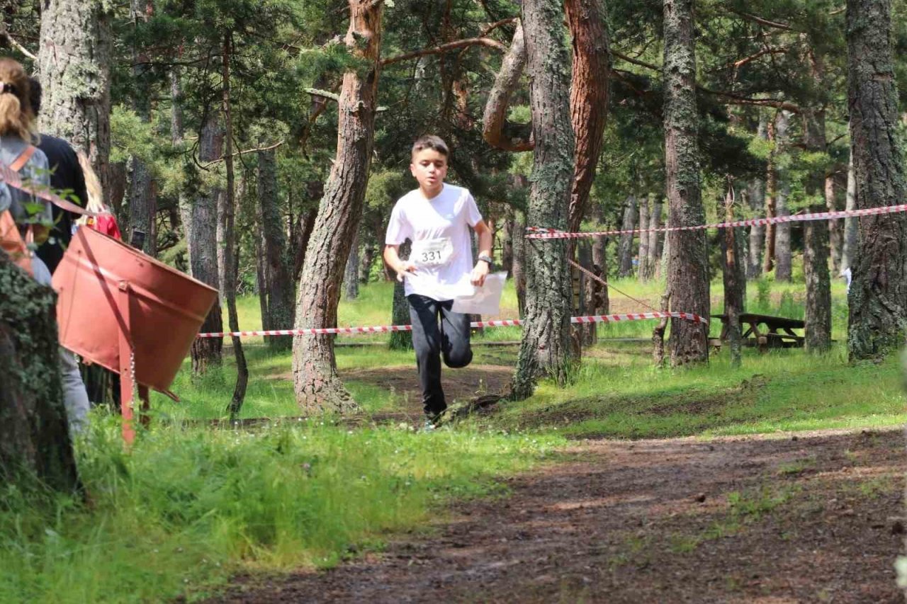 Oryantiring U-14 Türkiye Şampiyonası Amasya’da başladı