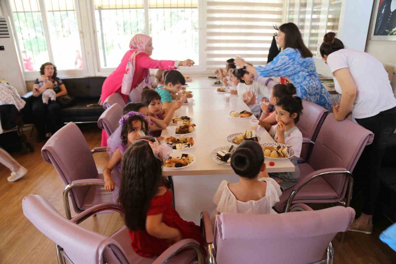 Çeştepe Hanımevi minik misafirlerini ağırladı