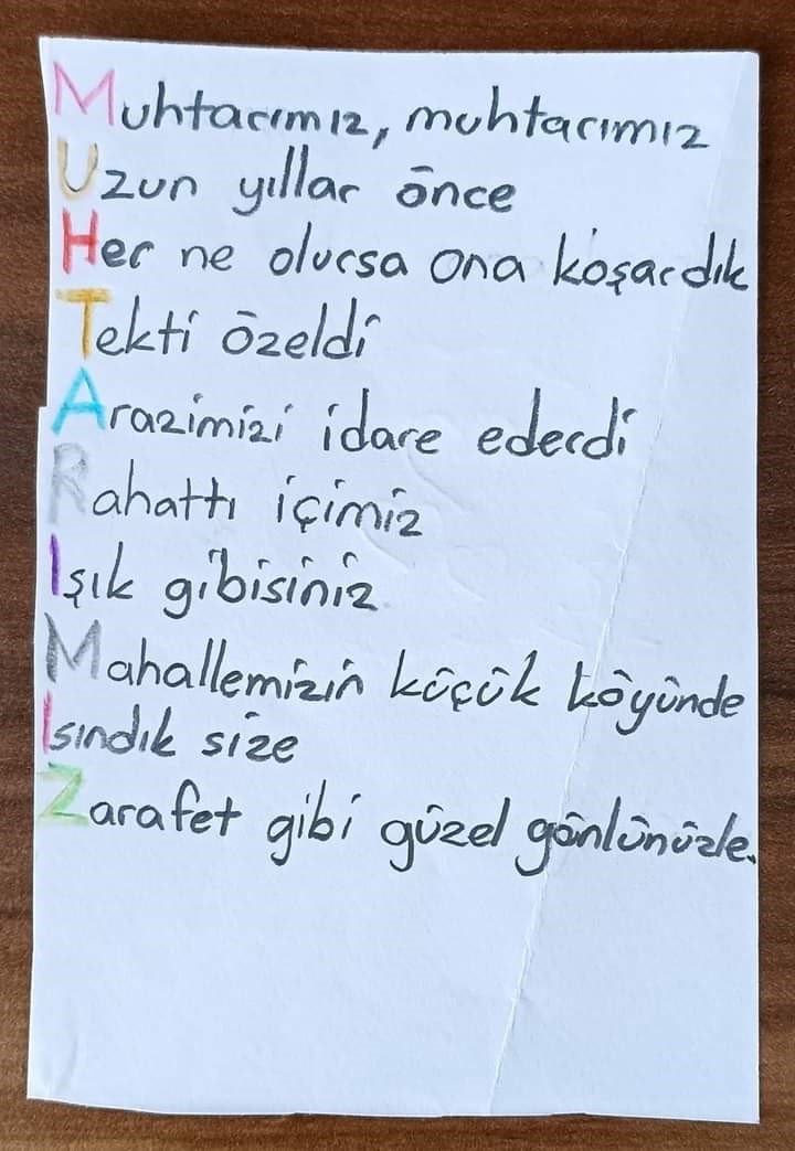 Nezaket kulübü Muhtar Nezahet Nazik’i ziyaret edip şiirlerini hediye etti