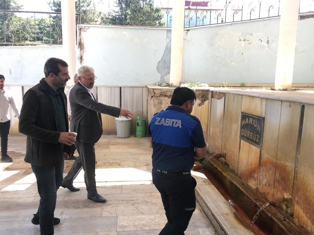 Gürsu Belediyesi teknik ekibi deprem bölgesinde