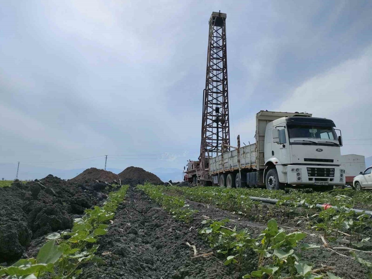 Amik Ovası’nda depremin vurduğu su kuyuları açılıyor