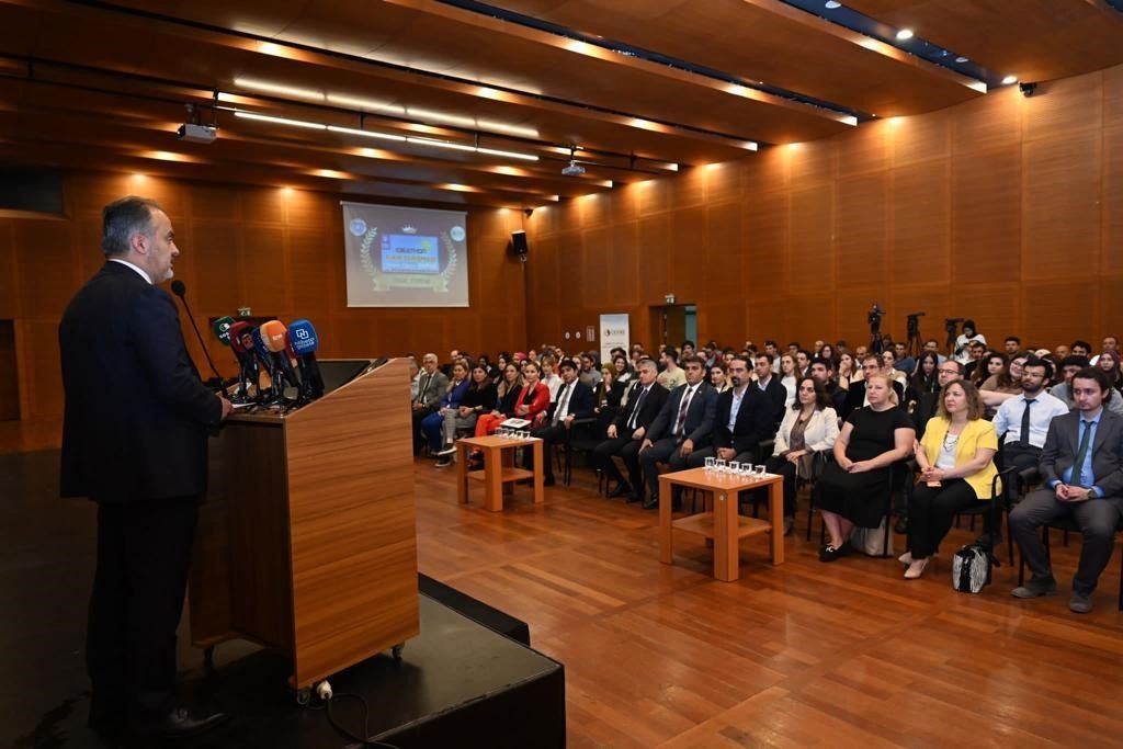 Mustafakemalpaşa Belediyesi ’Çevre’ ödüle layık görüldü