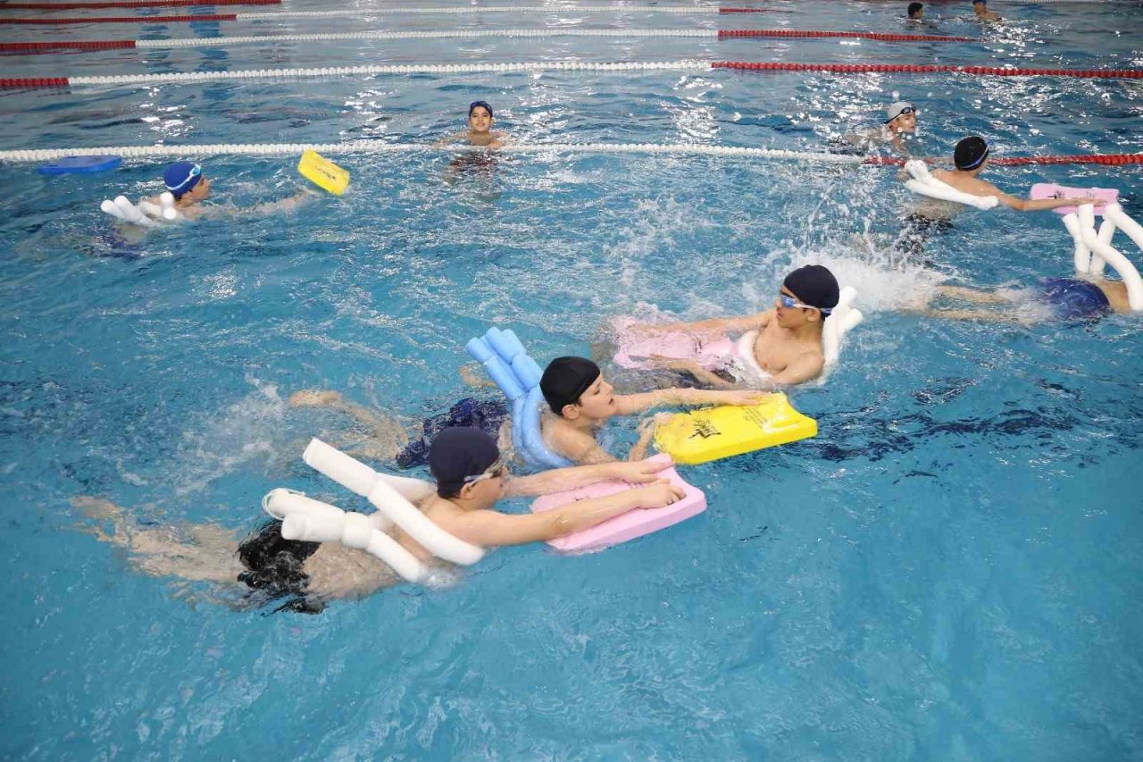 Kağıthaneli çocuklar yazı verimli geçirecek