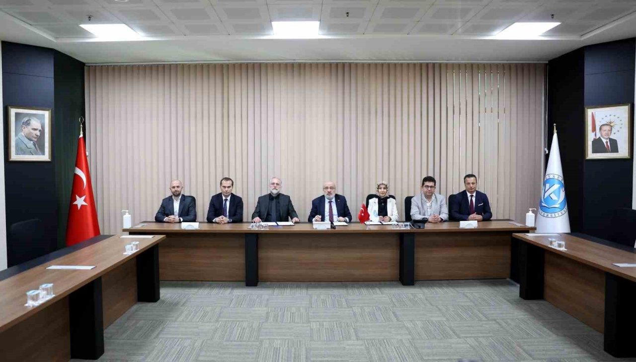 KAYÜ’de ‘Öğrenci ve Mezun Öğrenci İstihdamını Sağlamaya Yönelik İşbirliği Protokolü’ imzalandı