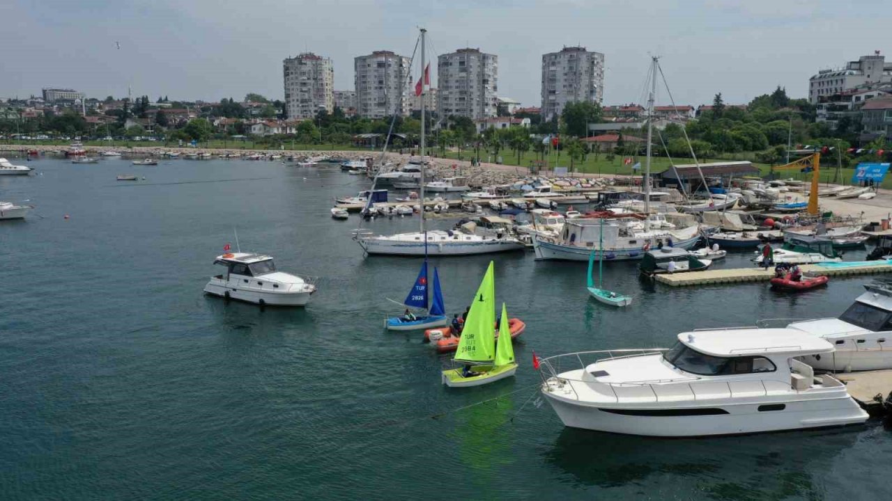 Para Yelken’de kupalar sahiplerini buldu