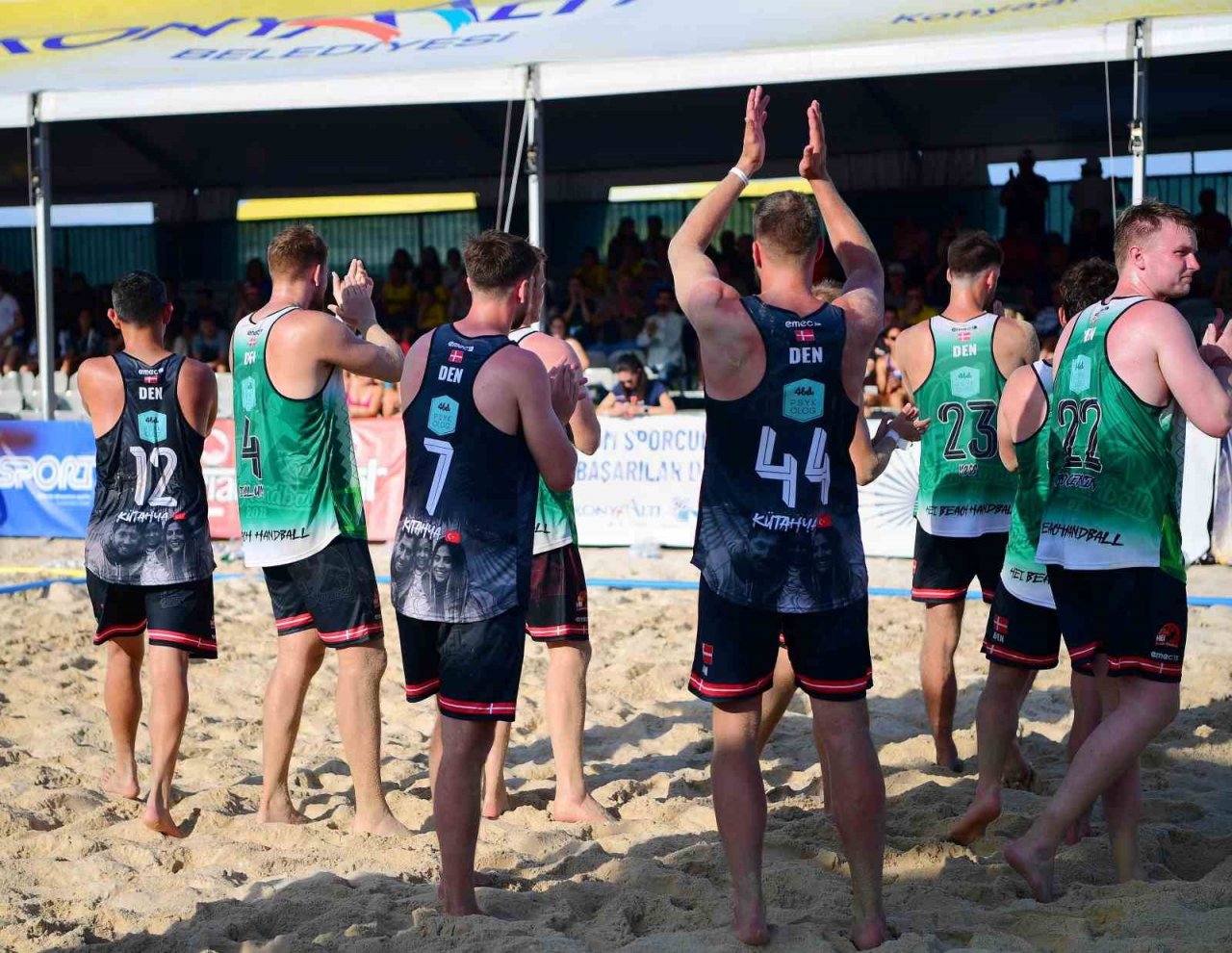 Danimarkalı takım, depremde hayatını kaybeden milli hentbolcuyu unutmadı