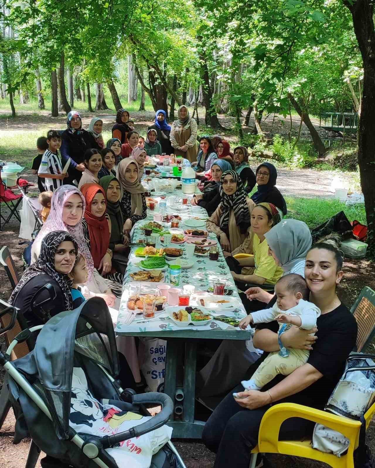 Köyceğiz’de Kur’an Kursu öğrencileri mezuniyet pikniğinde eğlendi