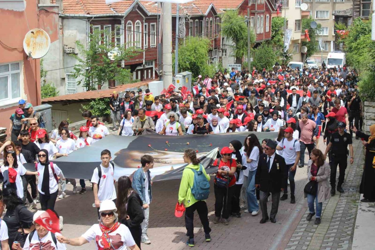 95 kilometrelik ‘Atatürk ve İstiklal Yolu Yürüyüşü’ başladı