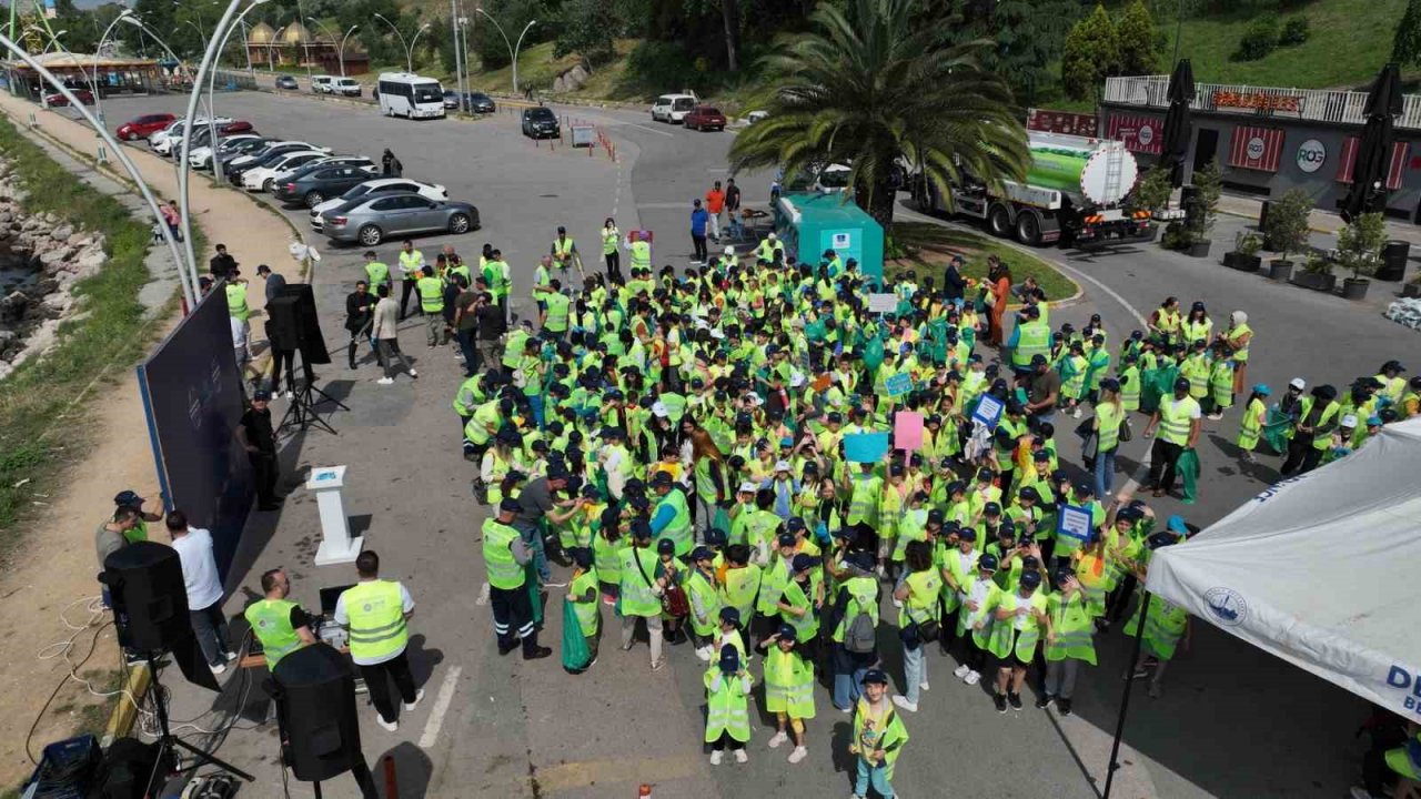 Derince’de çevre temizliği etkinliği
