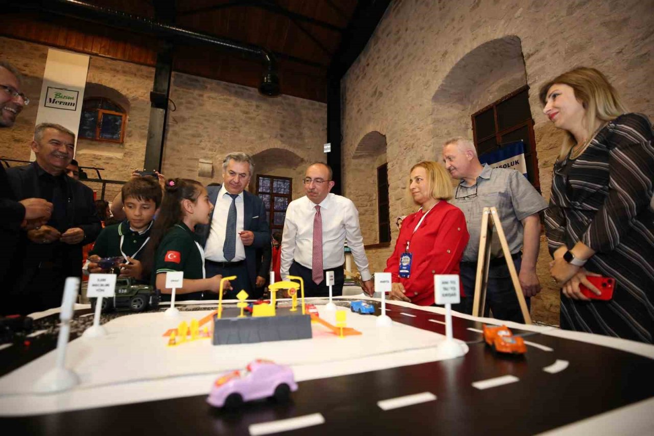 Meram’ın bilim festivali Bilfest geleceğin bilim insanlarını buluşturdu