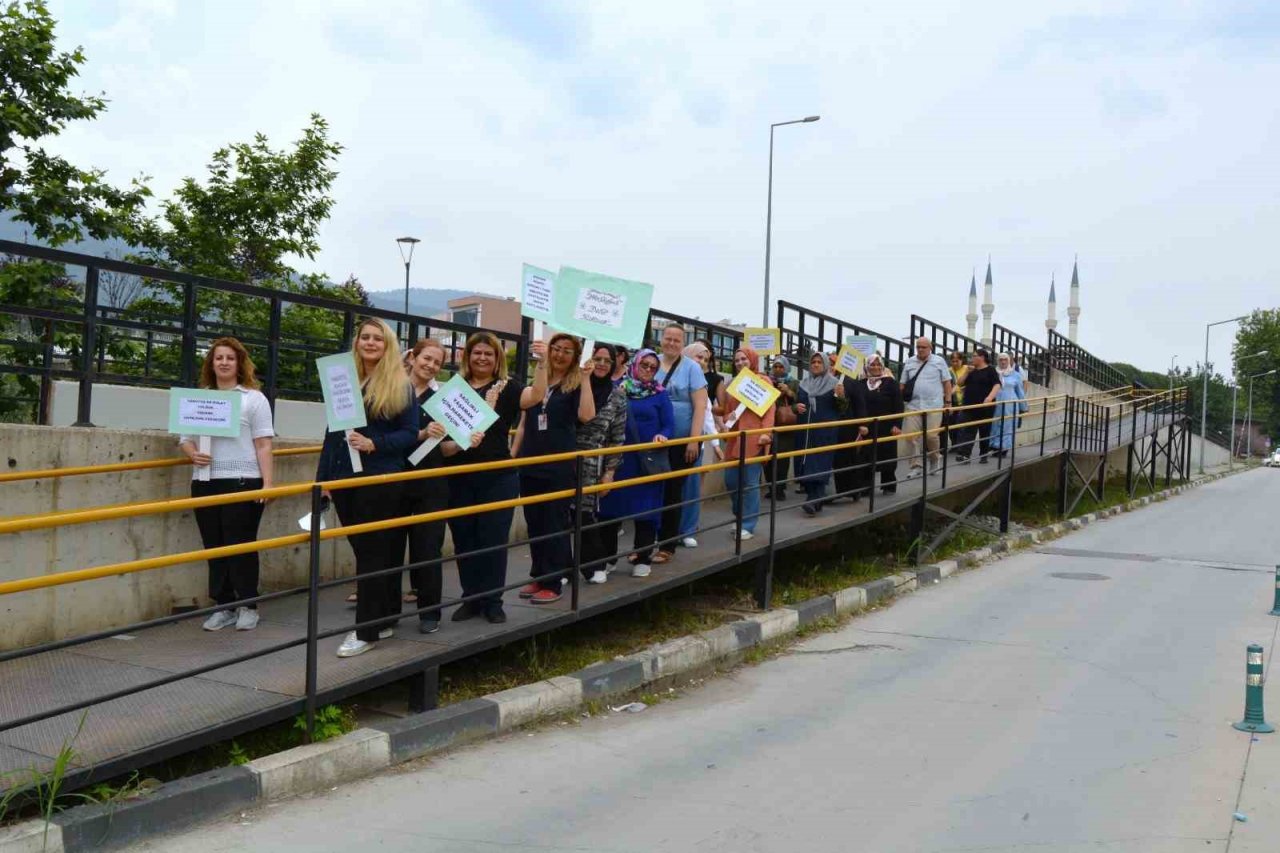 Obezite okulu ekibi ve danışanları sağlık için yürüdü