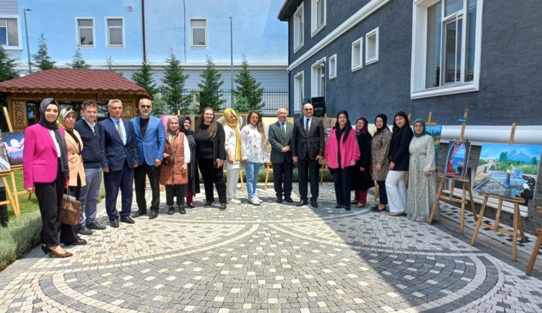 Tavşanlı’da Yağlı Boya Resim Kursu Sergisi