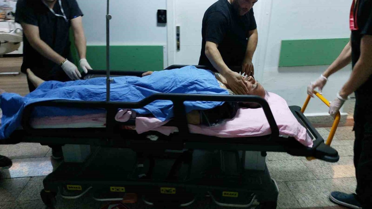 İş yerinin önünde uğradığı silahlı saldırıda ağır yaralandı