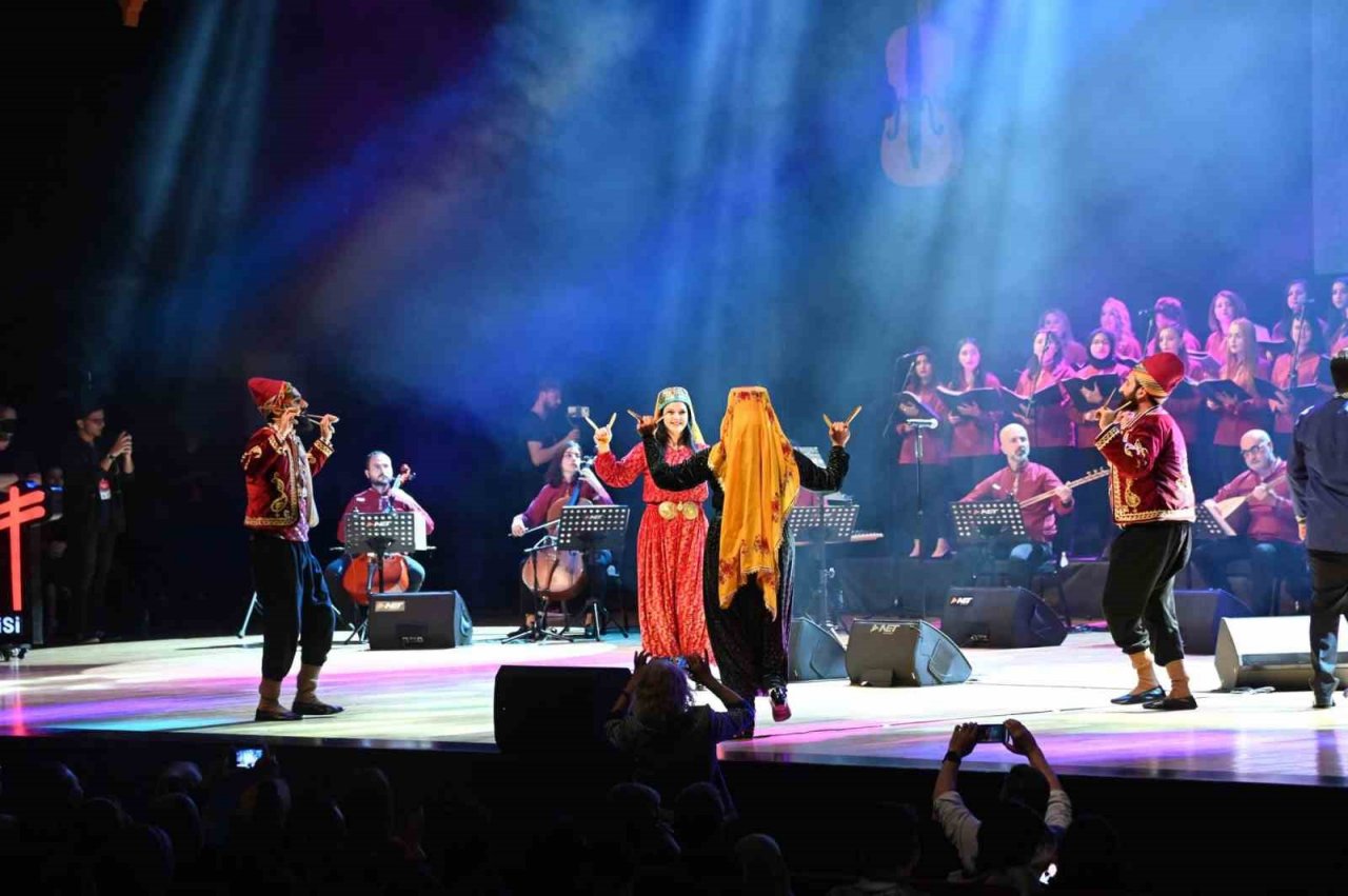Selçuklu Sanat Akademisi’nden “Dilden Dil’e Türküler 2” konseri