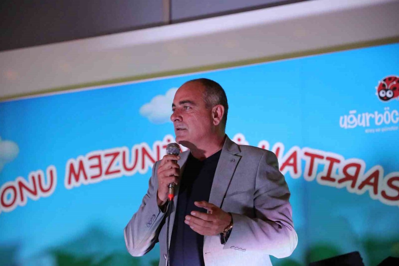 Gemlik Belediyesi Çocuk Korosu izleyenleri büyüledi