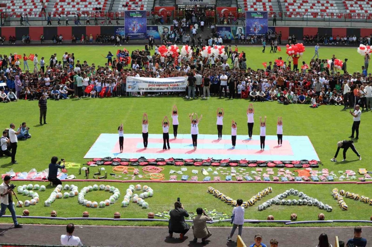 Van’da "Spor Van" yaz okulları başladı