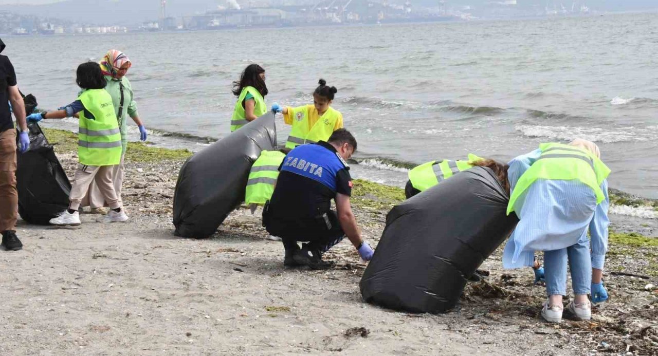 “Gelecek nesillere yaşanabilir bir Altınova bırakacağız”