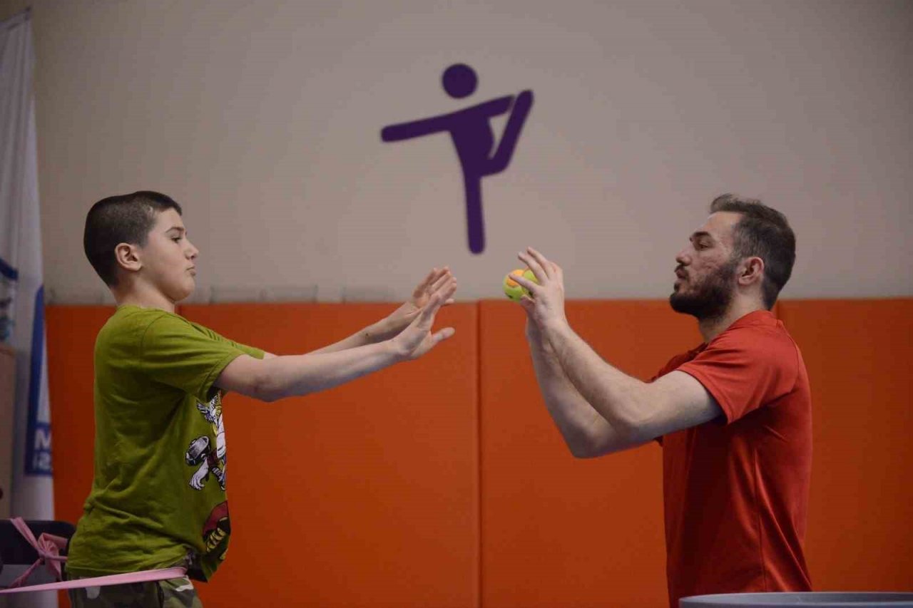 Yıldırım’ın ‘özel’ çocuklarından 3 madalya