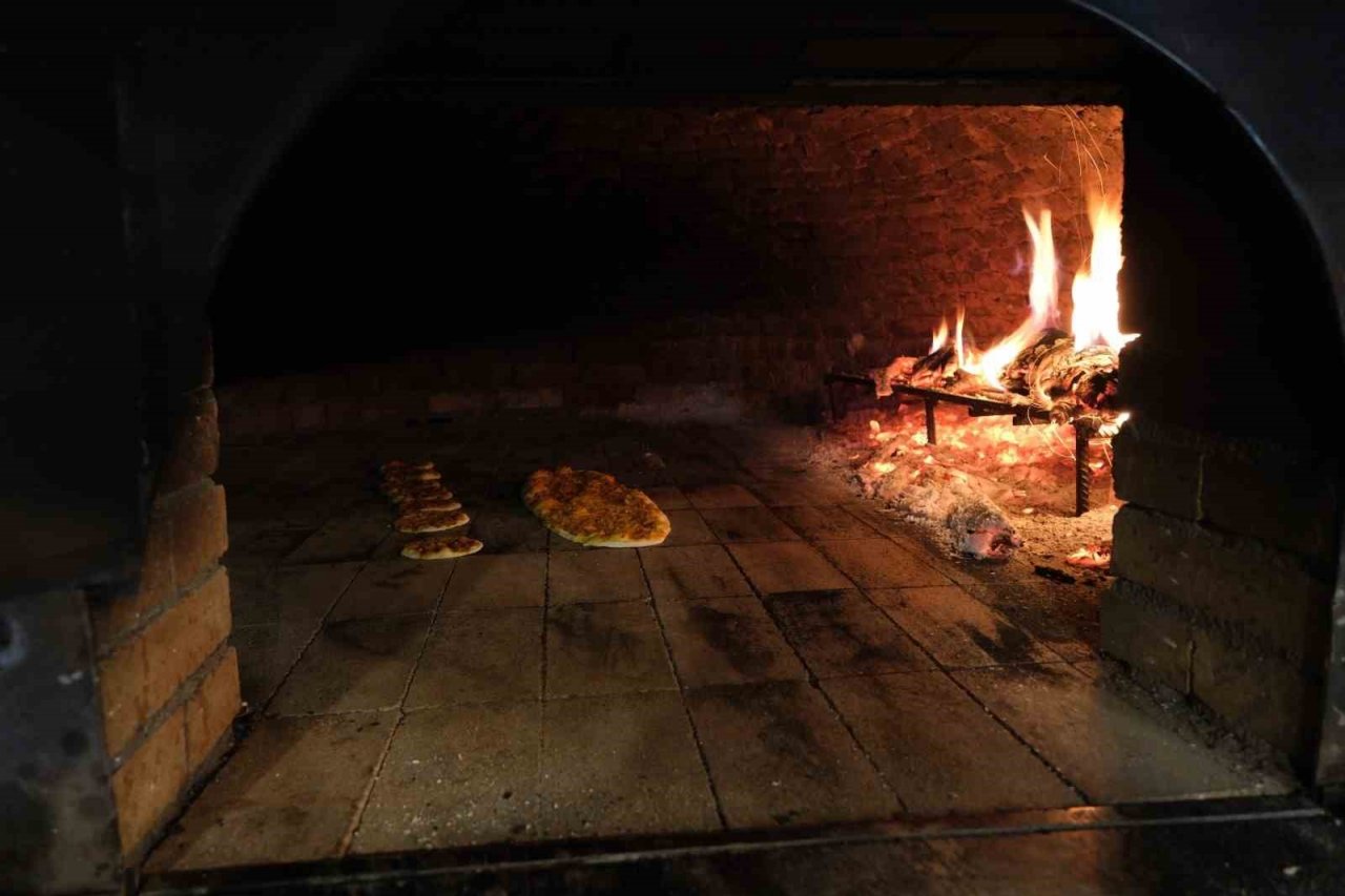 Adana’nın meşhur Cihangir Kebapçısı, lezzetlerini İskenderunlularla buluşturdu