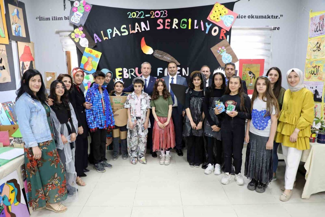 Ağrı’da “Sıfır Atık Geri Dönüşüm Sergisi” açıldı