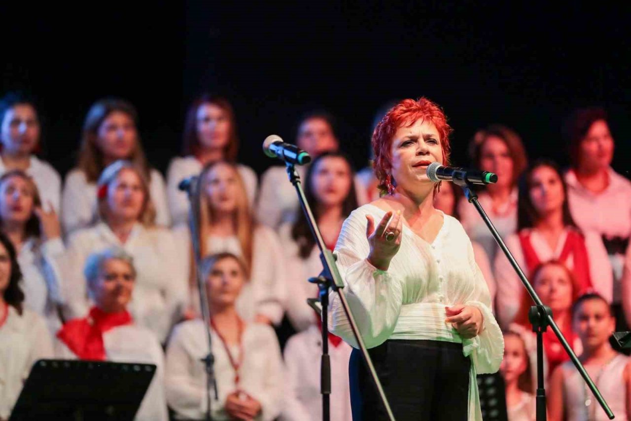 ASEV THM Korosu’ndan türkü şöleni