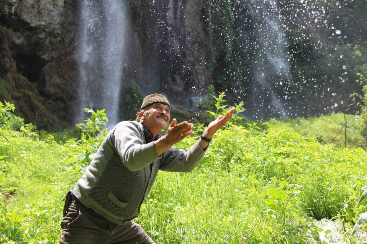 Amasya’nın 6 aylık saklı güzelliği ’Baraklı Şelalesi’