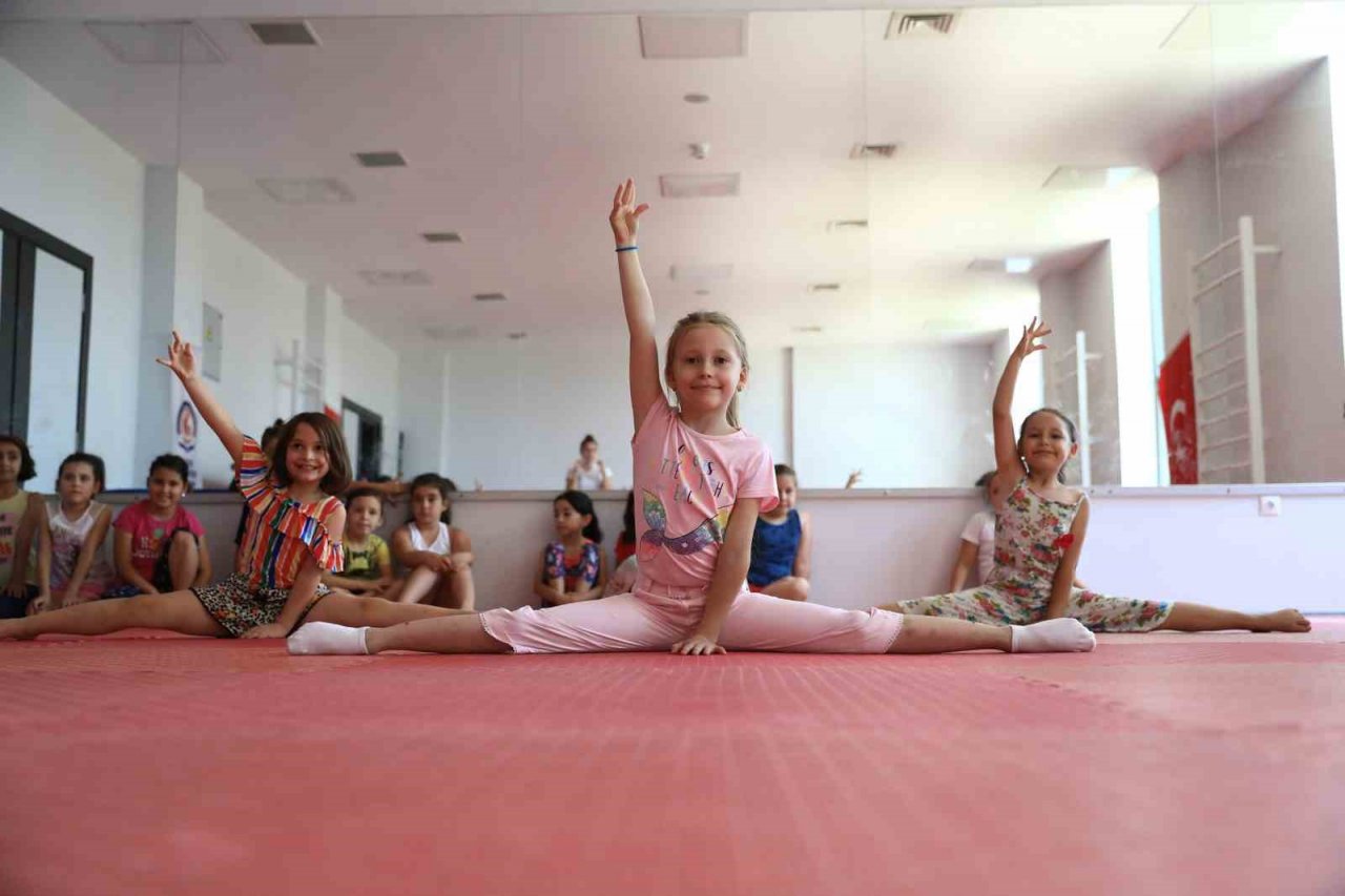 Denizli’de 23 ayrı branşta 25 bin kursiyere spor imkanı