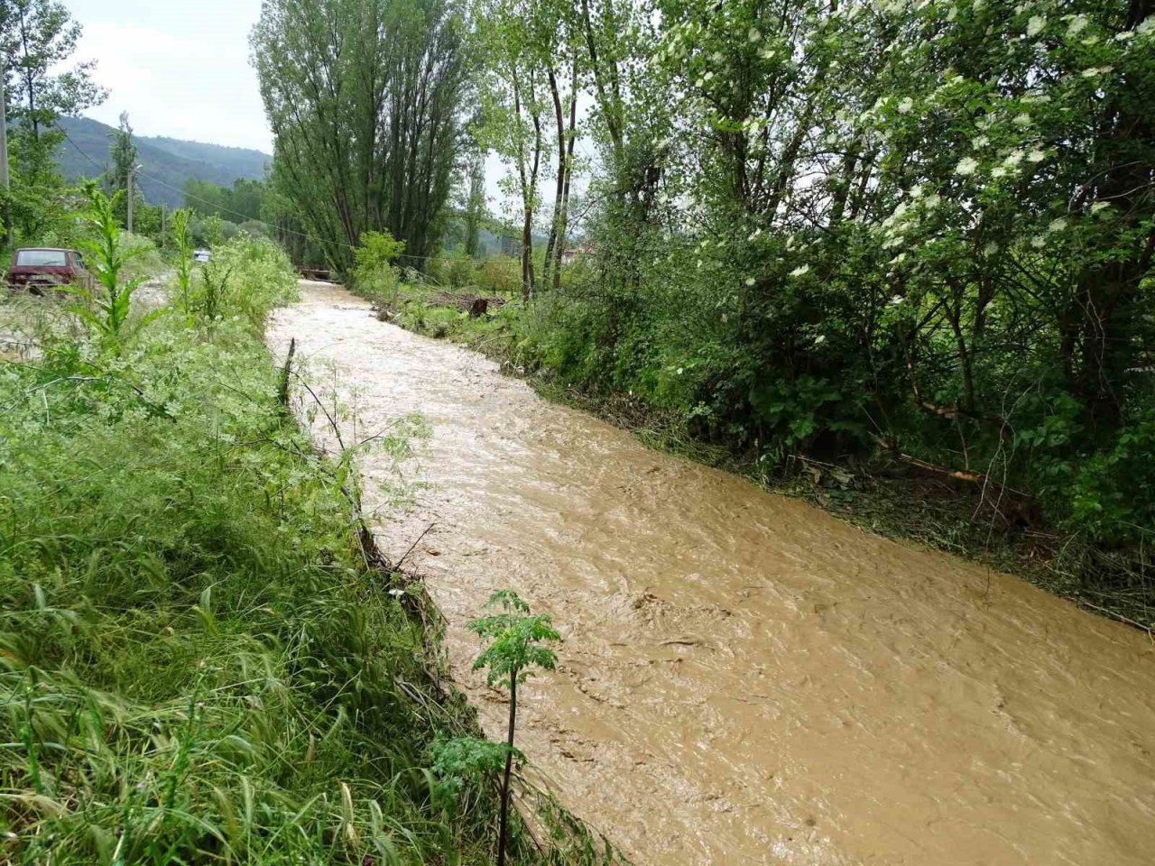 Hisarcık’ta sağanak yağış sonrası tarım arazileri sular altında kaldı