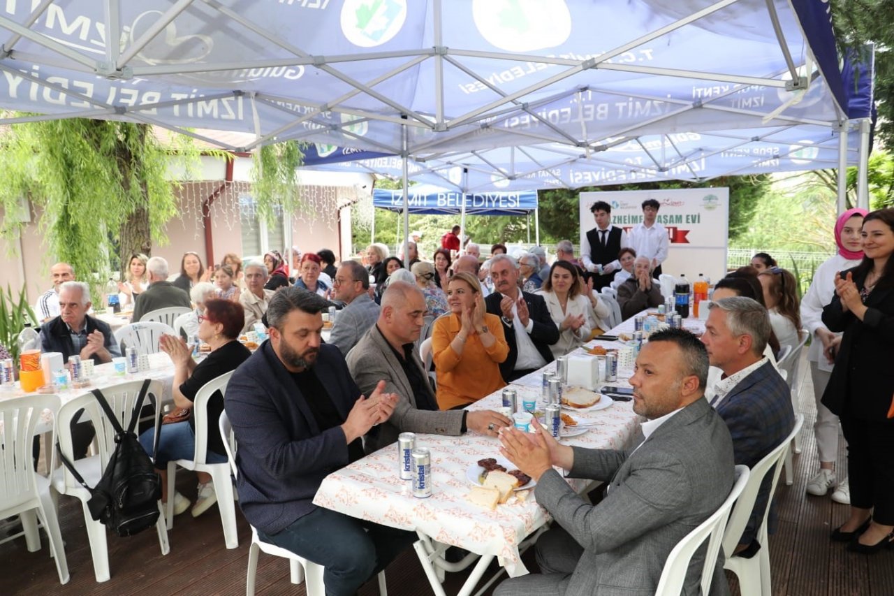 Kocaeli’nin ilk ve tek Alzheimer Yaşam Evi ikinci yaşını kutladı