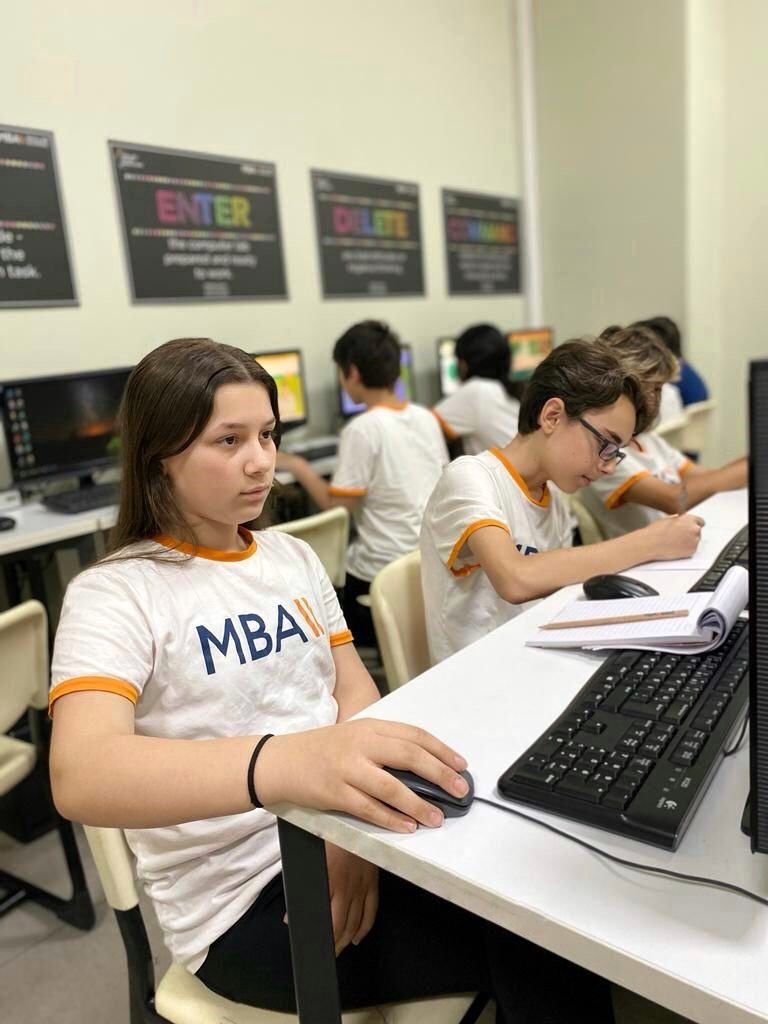 URFODU Uluslararası Bilim Temelli Bilgi Yarışması’nda MBA Okulları öğrencilerinden rekor başarı