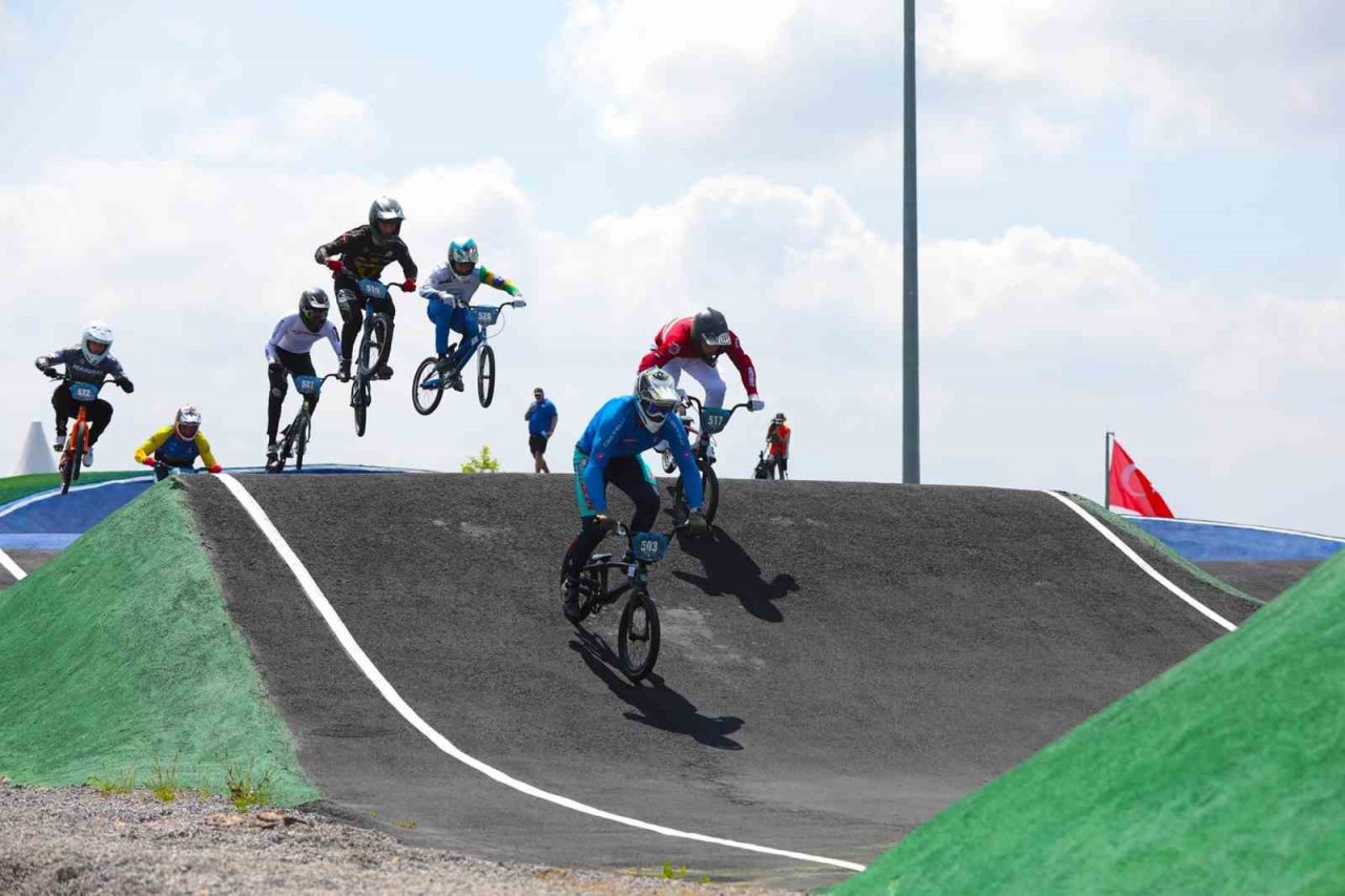 BMX heyecanı Sakarya’yı sardı