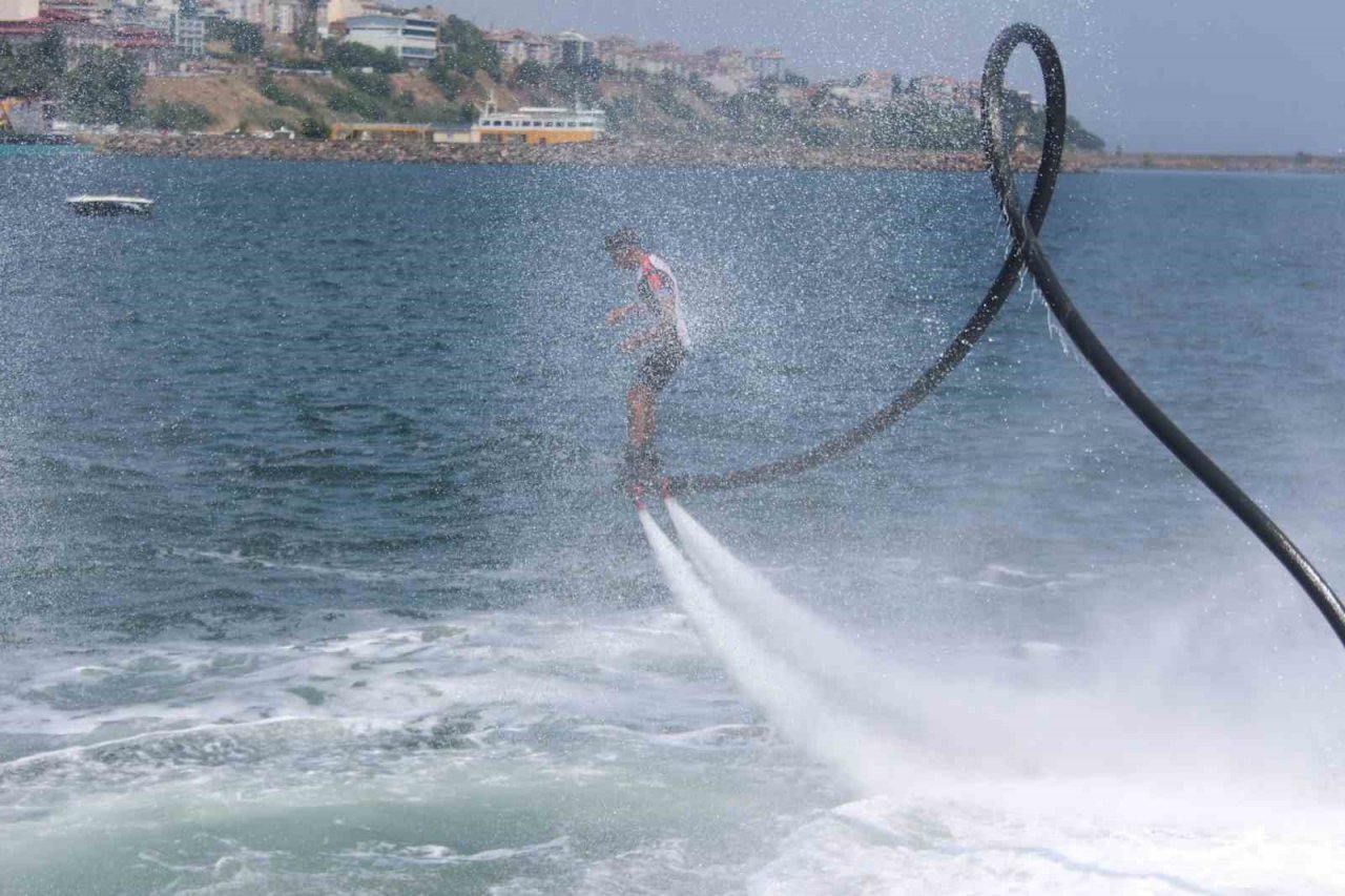 Marmara Denizi’nde muhteşem dans