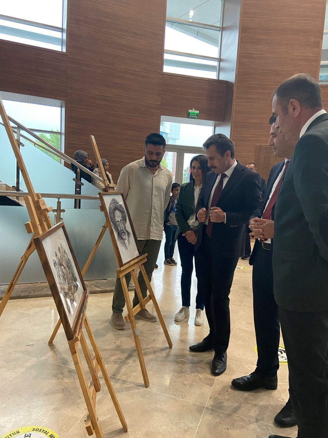 Ünlü ozanın hayatı sahnelendi