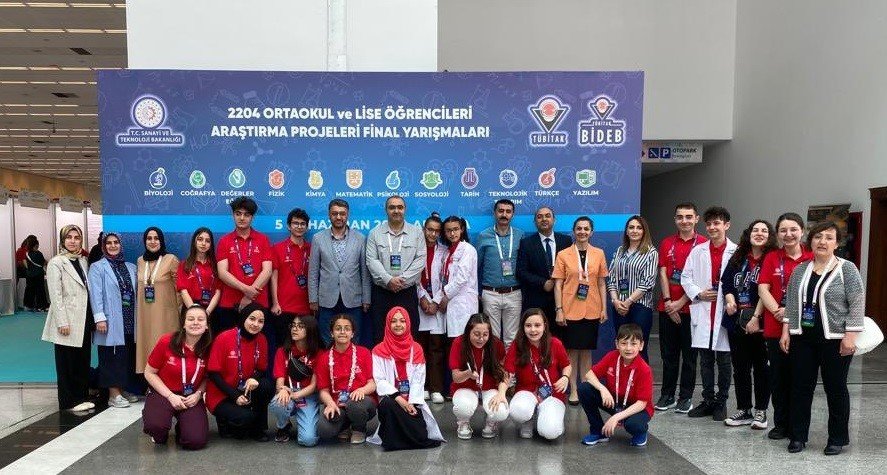 TÜBİTAK yarışmasında Erzurum’u gururlandırdılar