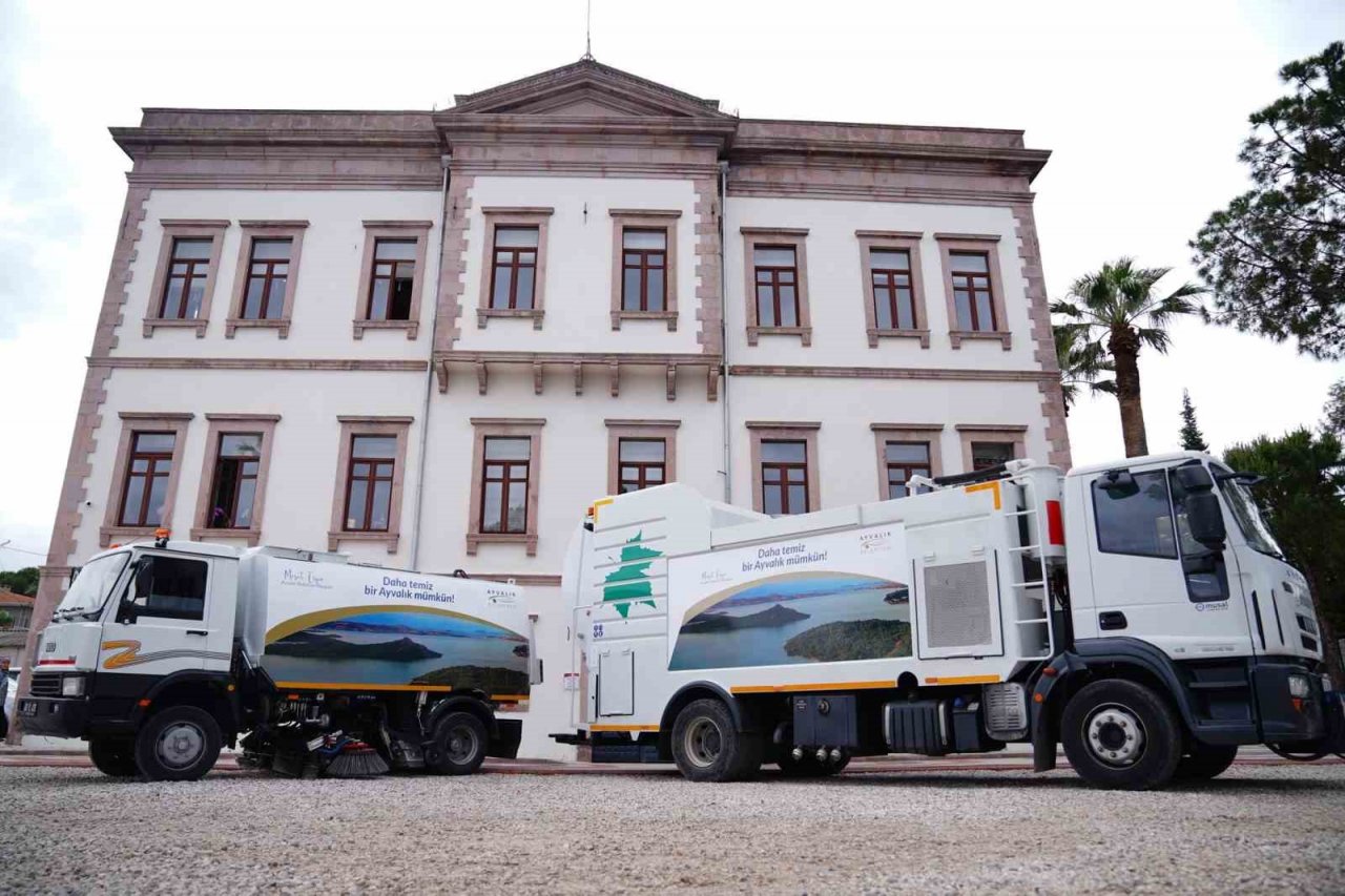 Ayvalık Belediyesi’nin araç filosu öz kaynaklarıyla büyüyor