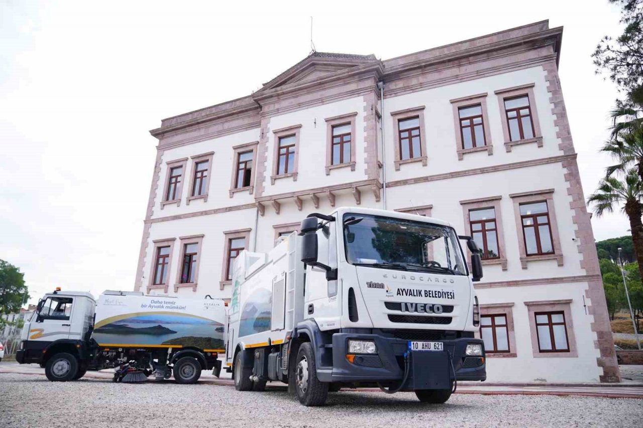 Ayvalık Belediyesi’nin araç filosu öz kaynaklarıyla büyüyor